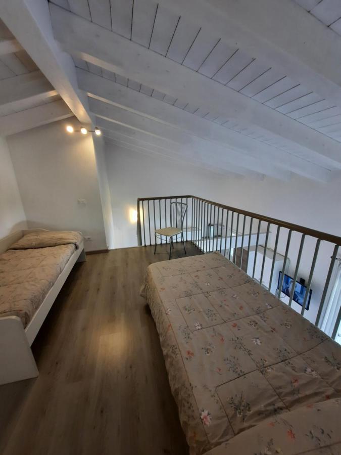 Villaggio Esmera Десенцано дел Гарда Екстериор снимка