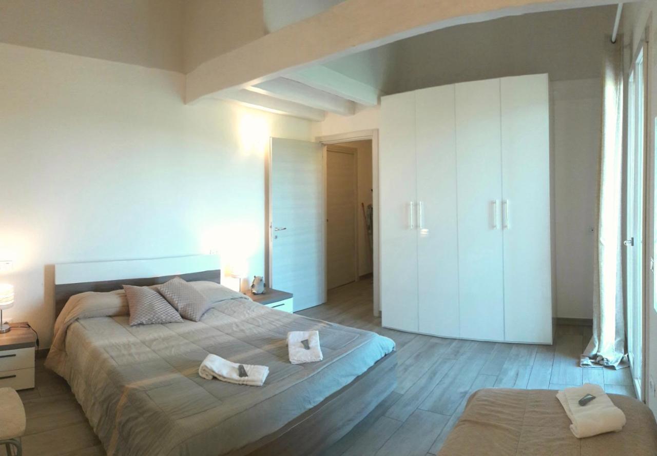 Villaggio Esmera Десенцано дел Гарда Екстериор снимка